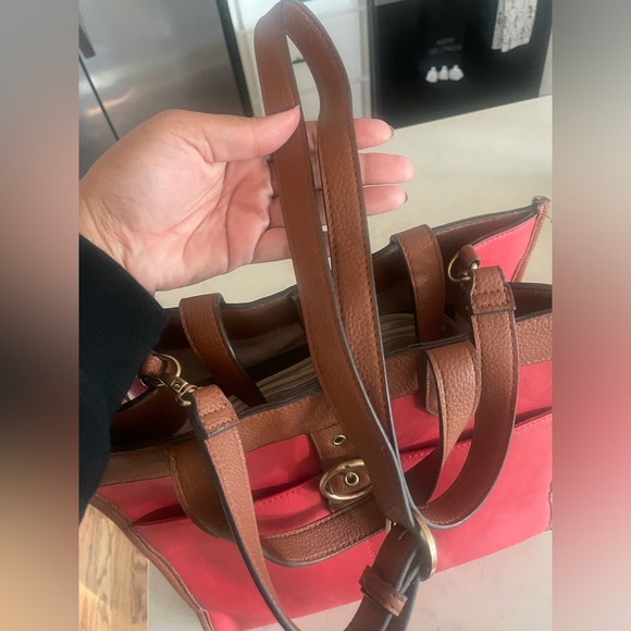 Red tote - Picture 5 of 5